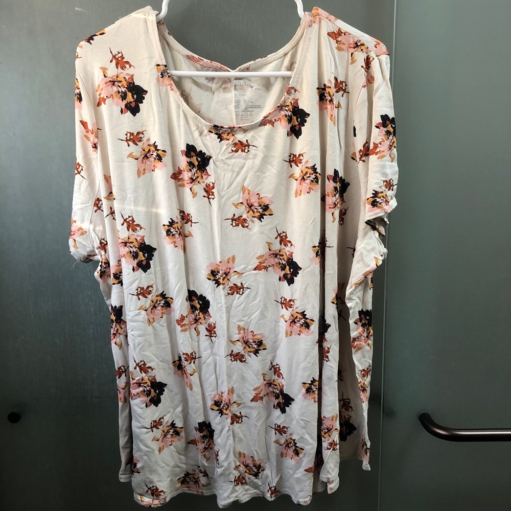Maurices plus size 3 24/7 tee